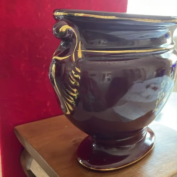 Unique Vintage Rare Keramos-Oro Zecchino Italy Ceramic Burgundy Floral Vase